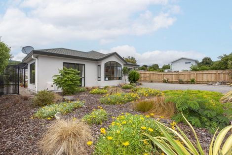 Photo of property in 90 Rimu Road, Raumati Beach, Paraparaumu, 5032