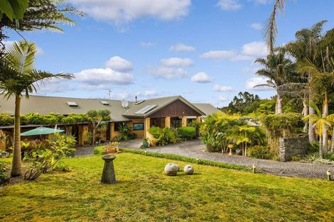 Photo of property in 8 Rewa Rewa Valley, Tairua, 3508
