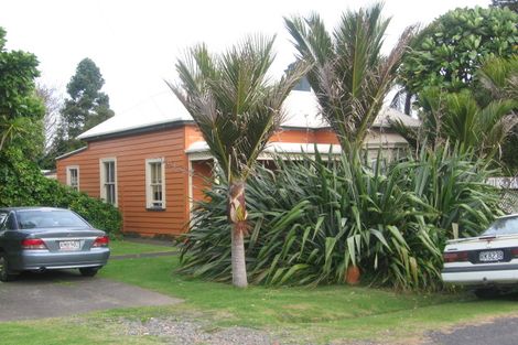 Photo of property in 130 Pagitt Street, Coromandel, 3506