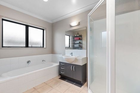 Photo of property in 7 Gibson Place, Papamoa Beach, Papamoa, 3118