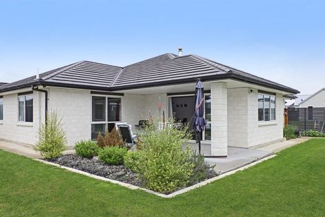 Photo of property in 15 Horton Close, Frimley, Hastings, 4120