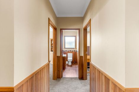 Photo of property in 445a Ruahine Street, Terrace End, Palmerston North, 4410