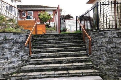 Photo of property in 357 Main Road, Tawa, Wellington, 5028