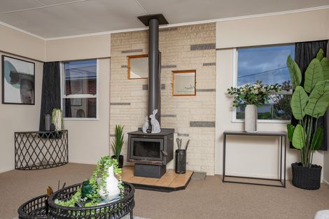 Photo of property in 404 High Street South, Carterton, 5713