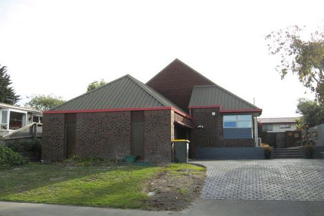 Photo of property in 73 Cheyenne Street, Sockburn, Christchurch, 8042