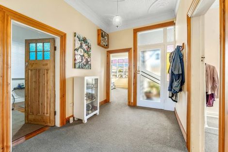 Photo of property in 5 Nile Street, Saint Clair, Dunedin, 9012