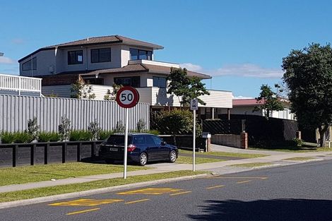 Photo of property in 44 Dickson Road, Papamoa Beach, Papamoa, 3118