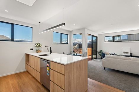 Photo of property in 21 Fenton Avenue, Wanaka, 9305