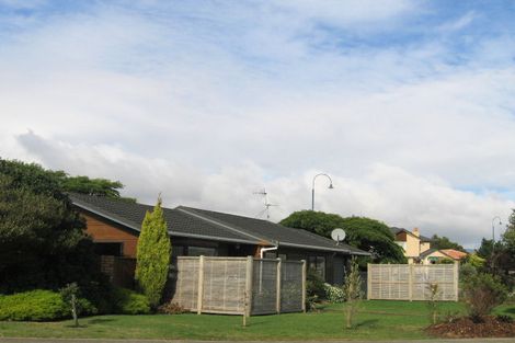 Photo of property in 14 Cedar Drive, Paraparaumu Beach, Paraparaumu, 5032