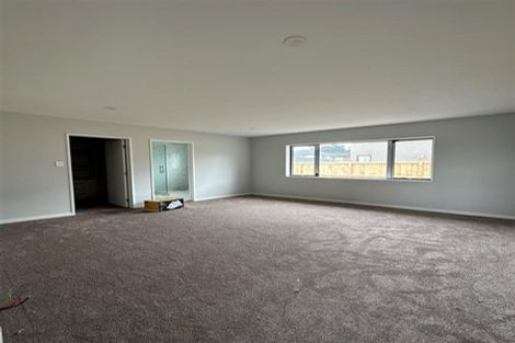 Photo of property in 13 Lumber Rise, Swanson, Auckland, 0614