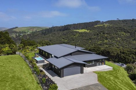 Photo of property in 123 Taiapa Valley Road, Muriwai, Waimauku, 0881