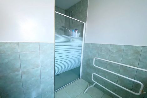 Photo of property in 18b Mountain Road, Mount Wellington, Auckland, 1072