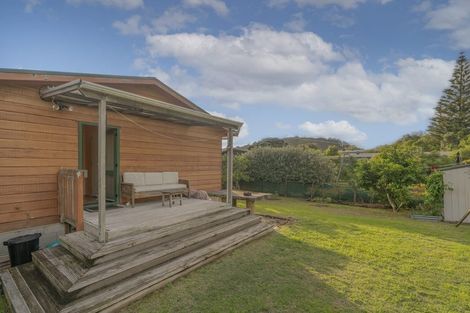 Photo of property in 152 Ocean Beach Road, Tairua, 3508