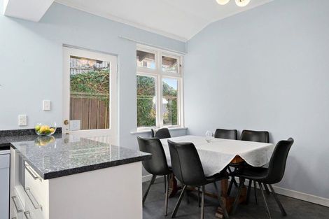 Photo of property in 12 Roseneath Terrace, Roseneath, Wellington, 6011