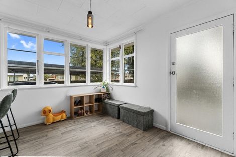 Photo of property in 6 Kenney Crescent, Fairfield, Hamilton, 3214