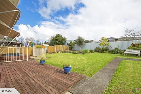 Photo of property in 63 Beechdale Crescent, Pakuranga Heights, Auckland, 2010
