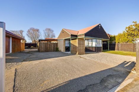 Photo of property in 164 Queenspark Drive, Parklands, Christchurch, 8083