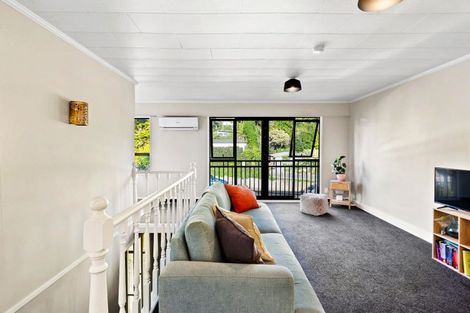 Photo of property in 2/77 Shakespeare Road, Bluff Hill, Napier, 4110