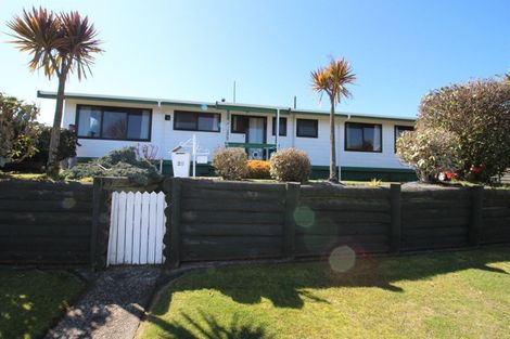 Photo of property in 28 Waitangi Place, Tokoroa, 3420