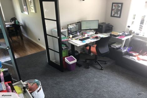 Photo of property in 66 Heathcote Road, Castor Bay, Auckland, 0620