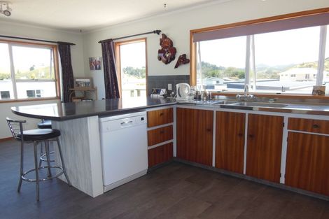 Photo of property in 4 Te Kapua Street, Oakura, Hikurangi, 0184