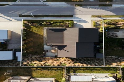 Photo of property in 39 Obelisk Street, Wanaka, 9305