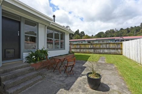 Photo of property in 18 Delaney Drive, Stokes Valley, Lower Hutt, 5019