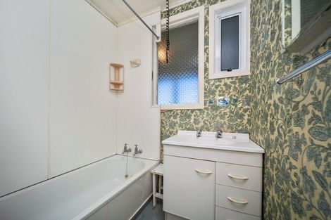 Photo of property in 10 Tohu Place, Spotswood, New Plymouth, 4310