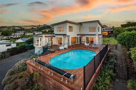 Photo of property in 40 Belleview Terrace, Mount Pleasant, Christchurch, 8081