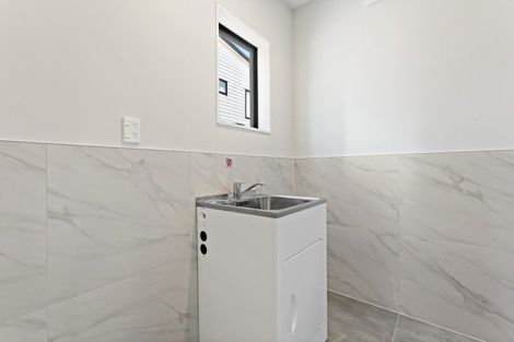 Photo of property in 24b Poinsettia Place, Henderson, Auckland, 0610