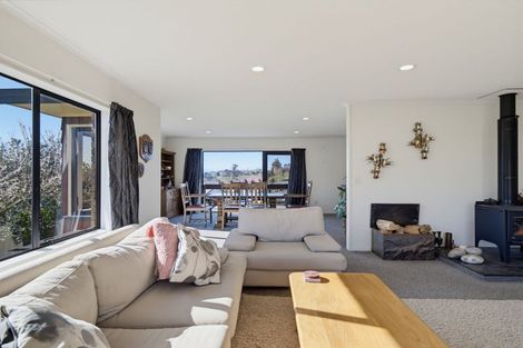 Photo of property in 35 Domain Road, Waipawa, 4210