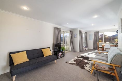 Photo of property in 25 Walnut Way, Rangiora, 7400