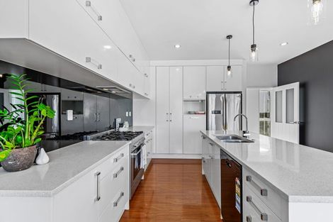 Photo of property in 19b Duncan Avenue, Te Atatu South, Auckland, 0610