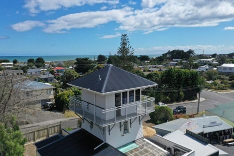 Photo of property in 112 Kahukura Avenue, Waitarere Beach, Levin, 5510