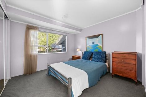 Photo of property in 15 Glucina Avenue, West Harbour, Auckland, 0618