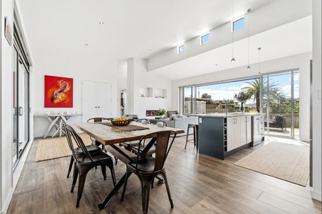 Photo of property in 15 Meiklejohn Way, Omaha, 0986