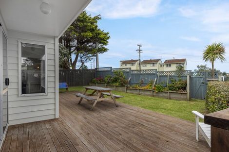 Photo of property in 56 Herewini Street, Titahi Bay, Porirua, 5022