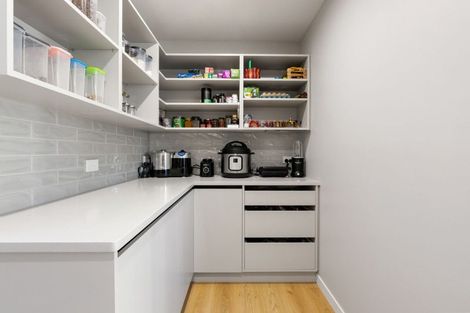 Photo of property in 32 Hugo Shaw Drive, Cambridge, 3434