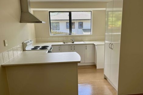 Photo of property in 29a Carillon Place, Massey, Auckland, 0614