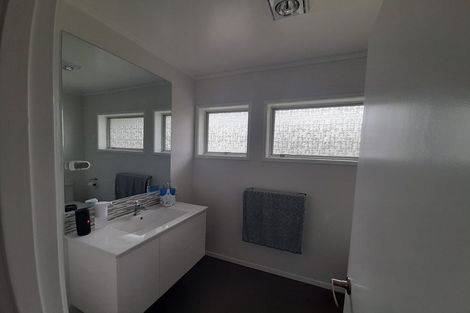 Photo of property in 1/61 Mcclintock Road, Massey, Auckland, 0614