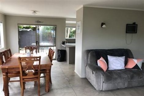 Photo of property in 19b Dickson Road, Papamoa Beach, Papamoa, 3118