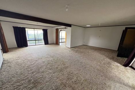 Photo of property in 56 Balmain Road, Chatswood, Auckland, 0626