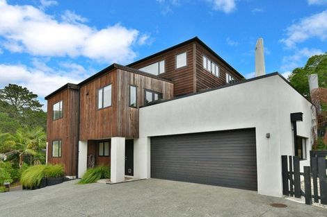 Photo of property in 7 Tree Fern Trail, Campbells Bay, Auckland, 0630