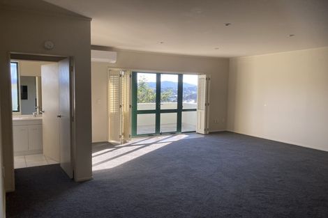 Photo of property in 8 Mitika Way, Strathmore Park, Wellington, 6022