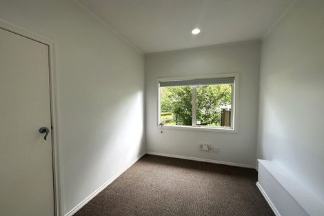Photo of property in 24 Tyrian Close, Half Moon Bay, Auckland, 2012