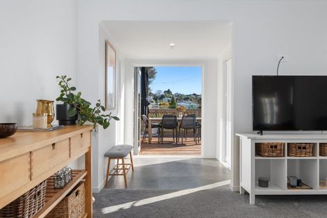 Photo of property in 20 Goods Road, Otumoetai, Tauranga, 3110