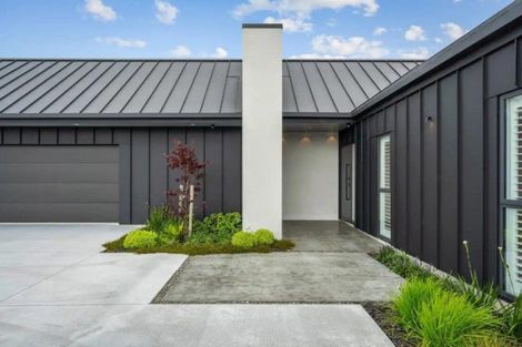 Photo of property in 261 Point Wells Road, Point Wells, 0986