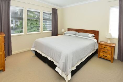 Photo of property in 42 Parkside Drive, Orewa, 0931