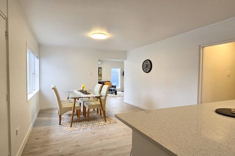 Photo of property in 17 Fernleigh Avenue, Waiuku, 2123