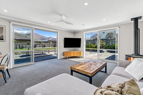 Photo of property in 40 West Meadows Drive, Wanaka, 9305